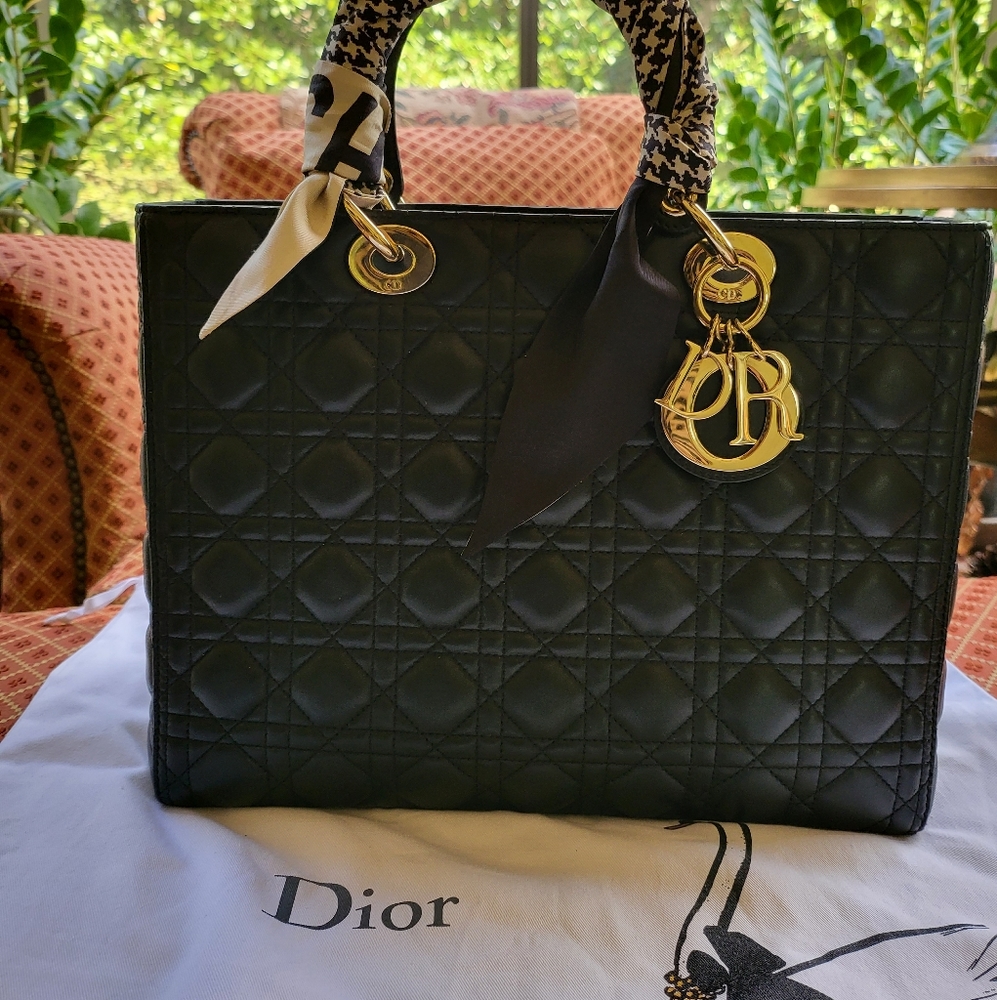 Lady Dior Large Size. EUC - Picture 17 of 17